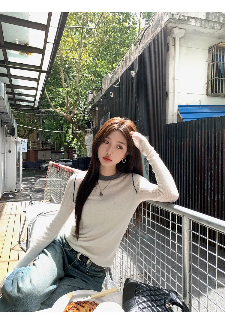 배색 라운드넥 긴소매 니트 상세 이미지 20