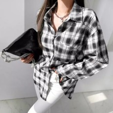 批发<b class='q'>韩版</b>春秋烫钻格子衬衫时尚设计感宽松复古外套女长袖原宿风衬衣