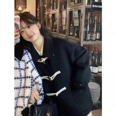 批发牛角扣黑色短款毛呢外套女2026秋冬季呢子大衣小个子加厚今年流行