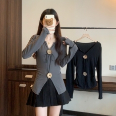 批发实拍 大码小众独特黑色辣妹V领长袖T恤女<b class='q'>春</b>季修身打底chic上衣