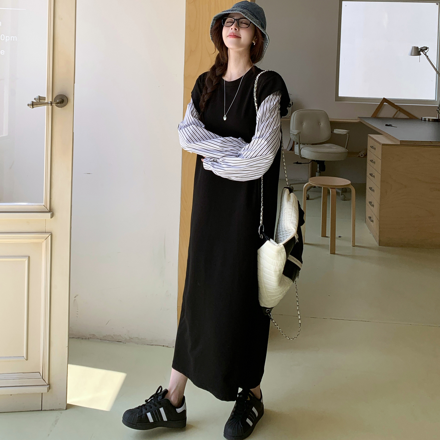 실사 가을 겨울 켜기 새로운 페이크 레이어드 패치워크 셔츠 루즈핏 슬림해 보이는 치마 긴팔 중간 길이 드레스