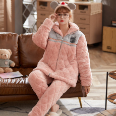 批发黛琳芬-长毛绒三层夹棉女士<b class='q'>睡衣</b>加厚保暖两件套夹棉外出家居服80
