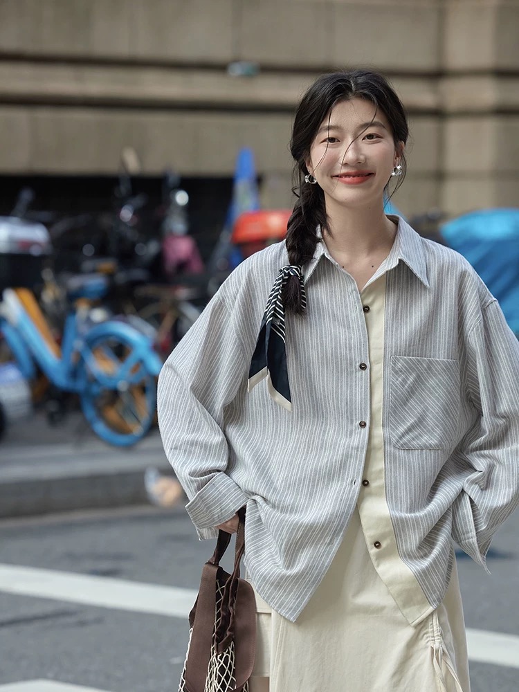 원본 천 가공 루즈핏 패치워크 스트라이프 긴팔 여성 셔츠 가을 디자인 센스 셔츠 재킷 이른 가을 맨위