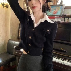 批发假两件短款针织衫女2026秋季新款polo领<b class='q'>修身</b>设计感小众开衫上衣