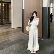 批发实拍实价~白色长袖T恤<b class='q'>女</b>内搭V领<b class='q'>蕾丝</b>背心上衣两件套/丝绒阔腿<b class='q'>裤</b>