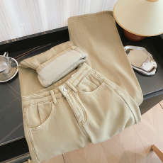 批发实拍软糯不臃肿复合<b class='q'>婴儿</b>绒厚高腰直筒宽松显瘦阔腿休闲牛仔长裤女