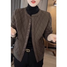 批发欧货时尚<b class='q'>妈妈装</b>单排扣菱格夹棉<b class='q'>外套</b>女秋冬季洋气休闲显瘦大码棉服