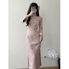 批发粉色旗袍订婚日常连衣裙改良秋<b class='q'>冬</b>年轻款少女高级感2026新款