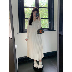 批发实拍大码女装秋冬胖MM气质V领显瘦遮肚长款针织<b class='q'>连衣裙</b>打底毛衣裙