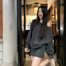 批发实拍实价~休闲套装女斜肩长袖卫衣<b class='q'>显瘦</b>上衣半身裙套装