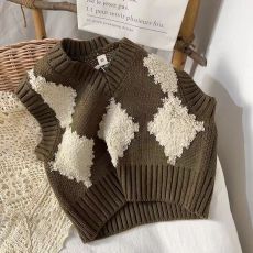 批发洋气菱格复古男童女童毛线秋冬<b class='q'>儿童</b><b class='q'>马甲</b>坎肩宝宝<b class='q'>马夹</b>上衣针织<b class='q'>背心</b>