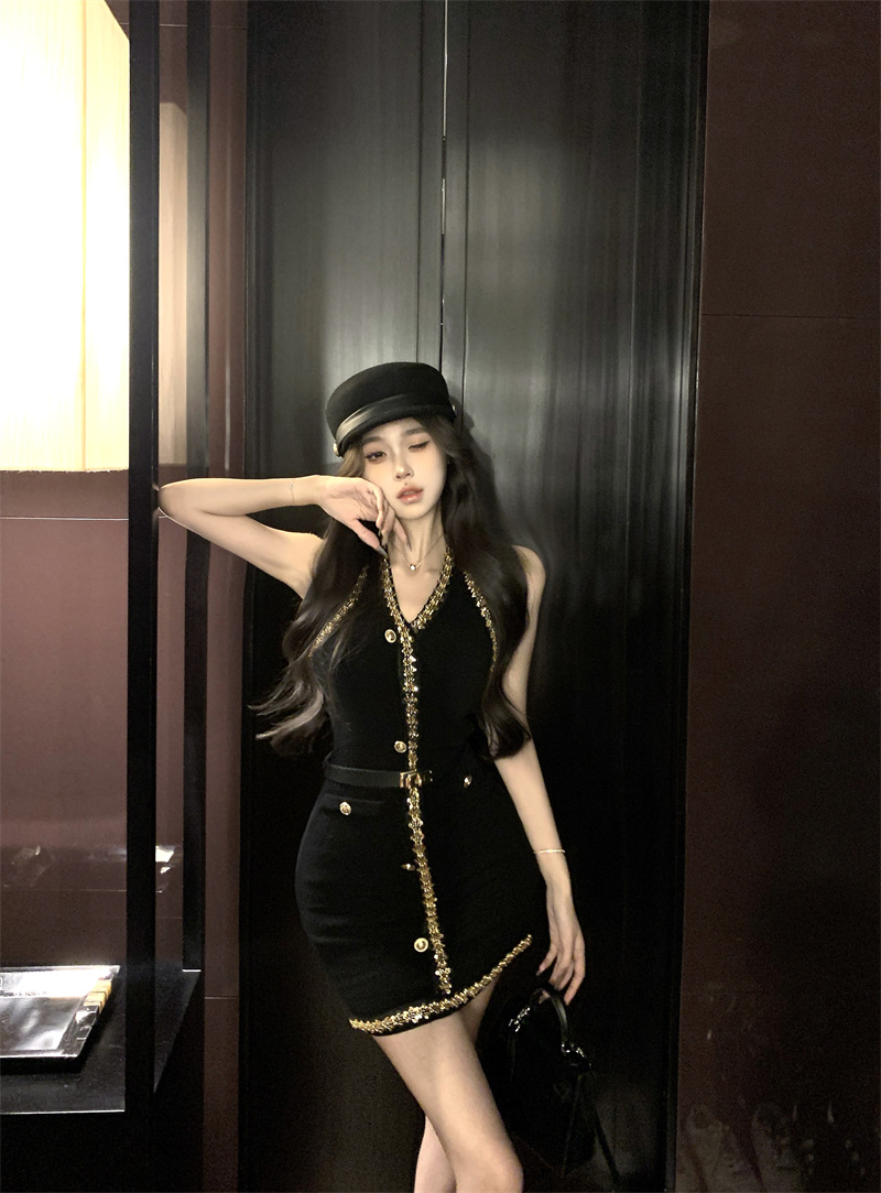 실사 정가 금성 작은 검은 드레스 행침 목 치마 천 금빛 바람 검정색 슬립 나만의 것을 가져와 라. 가슴 면 드레스