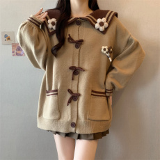 批发实拍~大码女装秋冬新款毛衣女宽松型牛角扣娃娃领毛衣外套灯笼袖