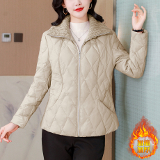 批发小个子妈妈冬装时尚菱格短款羽绒服女冬季新款轻薄时尚<b class='q'>外套</b>