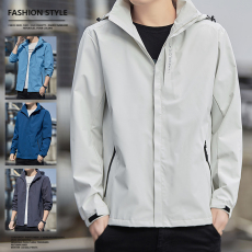 批发运动外套男2024春秋季新款休闲冲锋衣男士潮流防水户外夹克男装