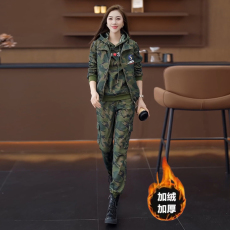 批发<b class='q'>迷彩服</b><b class='q'>套装</b>女春秋冬季新款时尚显瘦加绒加厚休闲运动户外三件套潮