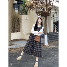 批发实拍～复古毛呢背带裙背心连衣裙两件套女秋冬宽松显瘦长裙