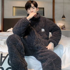 批发男士睡衣冬季三层夹棉加厚加绒保暖珊瑚绒拉链可外穿家居服套装