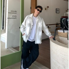 批发春秋美式复古潮牌背后字母牛仔外套男女宽松破坏毛边情侣夹克男款