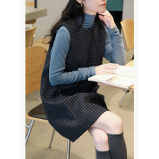 批发藏青格子仿羊毛毛呢短款背心裙圆领复古<b class='q'>连衣裙</b>