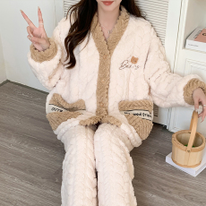 批发新款提花绒月子服秋冬季加绒加厚孕妇睡衣女法兰绒珊瑚绒产后哺乳