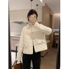 批发白色轻薄羽绒服女2025年冬季小香风菱格绗缝短款外套小个子炸街薄