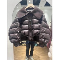 批发短款小个子羽绒服女冬装羊羔毛拼接大翻领皮毛一体2026年白鸭绒