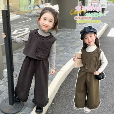 批发【原版面料】春秋2024年新款洋气时髦小<b class='q'>女孩</b>打底衫马甲裤子3件套