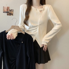 批发大码秋冬韩版胖MM设计感金属扣镂空褶皱下摆开叉遮肚显瘦长袖<b class='q'>T</b><b class='q'>血</b>