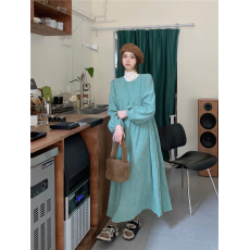 批发chic粉色灯芯绒<b class='q'>连衣裙</b>女秋季新款洋气收腰灯笼袖淑女A字裙子