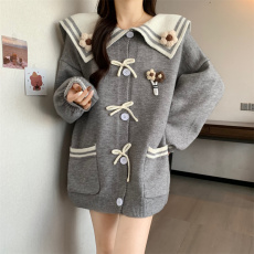 批发实拍~大码女装秋冬新款毛衣女宽松型牛角扣娃娃领毛衣外套灯笼袖