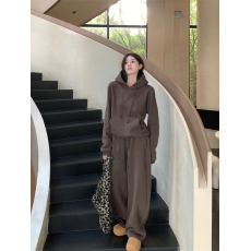 批发实拍实价~秋冬穿搭感加绒卫衣连帽百搭上衣<b class='q'>休闲</b>卫裤<b class='q'>休闲</b>裤<b class='q'>套装</b>女