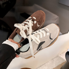 批发网红同款 秋冬季新款拼色系带增高休闲运动德训鞋女真皮阿甘鞋