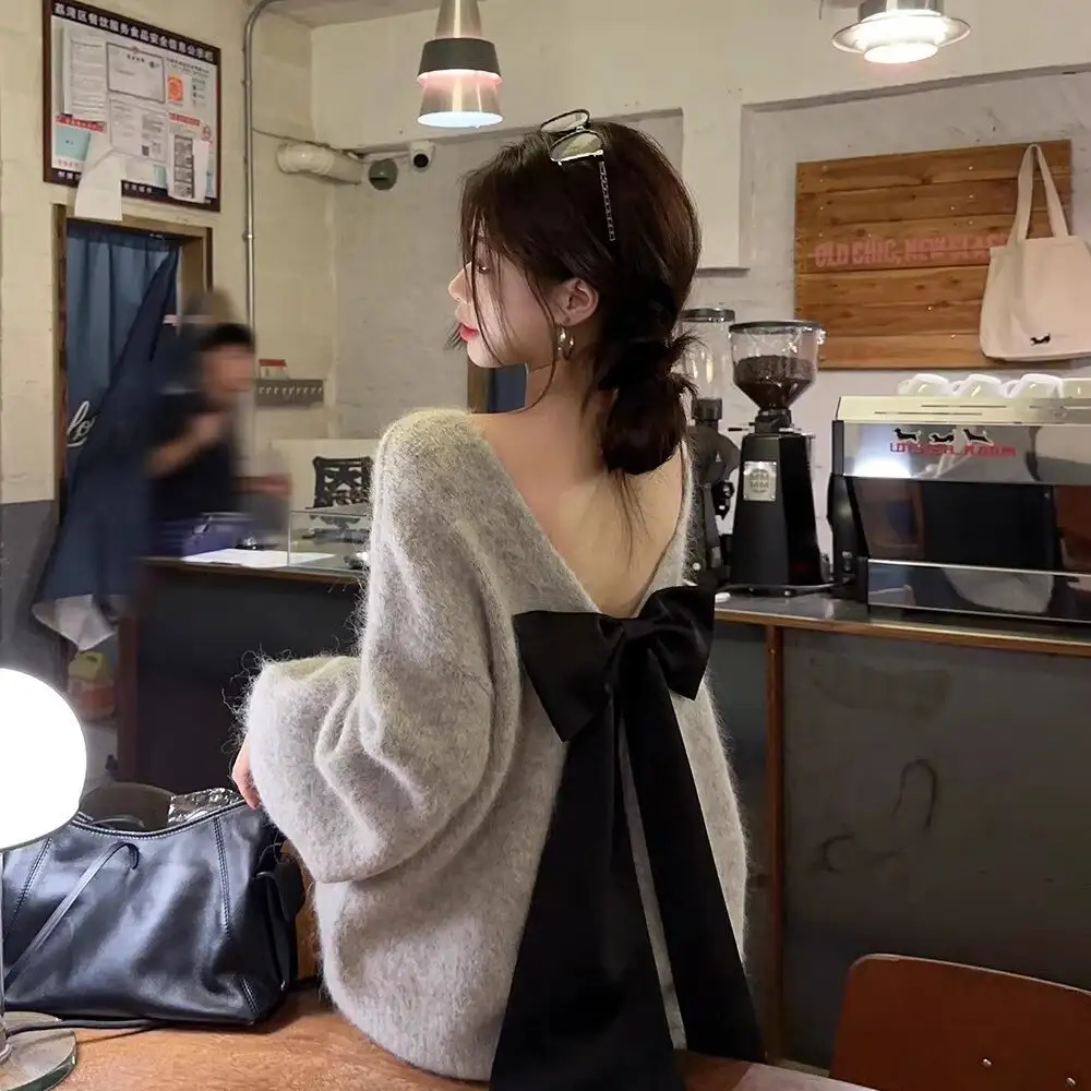 나비 리본 라운드넥 루즈핏 니트 상세 이미지 2
