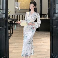 批发新款小碎花金丝绒改良旗袍私人订制修身旗袍<b class='q'>连衣裙</b>