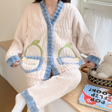 批发新款冬提花绒月子服加厚加绒孕妇睡衣喂奶哺乳套装待产法兰绒产后