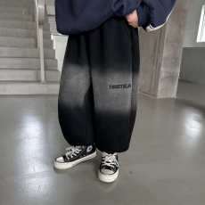 批发男童加绒运动裤2024新款冬季<b class='q'>儿童</b>渐变刺绣加厚休闲裤洋气童装长裤