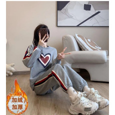 批发时尚<b class='q'>运动服</b>套装女冬2026<b class='q'>新款</b>时尚洋气加绒加厚卫衣长裤两件套#821