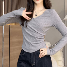 批发韩系纯欲气质V领上衣女秋季长袖T恤辣妹修身显瘦内搭打底衫