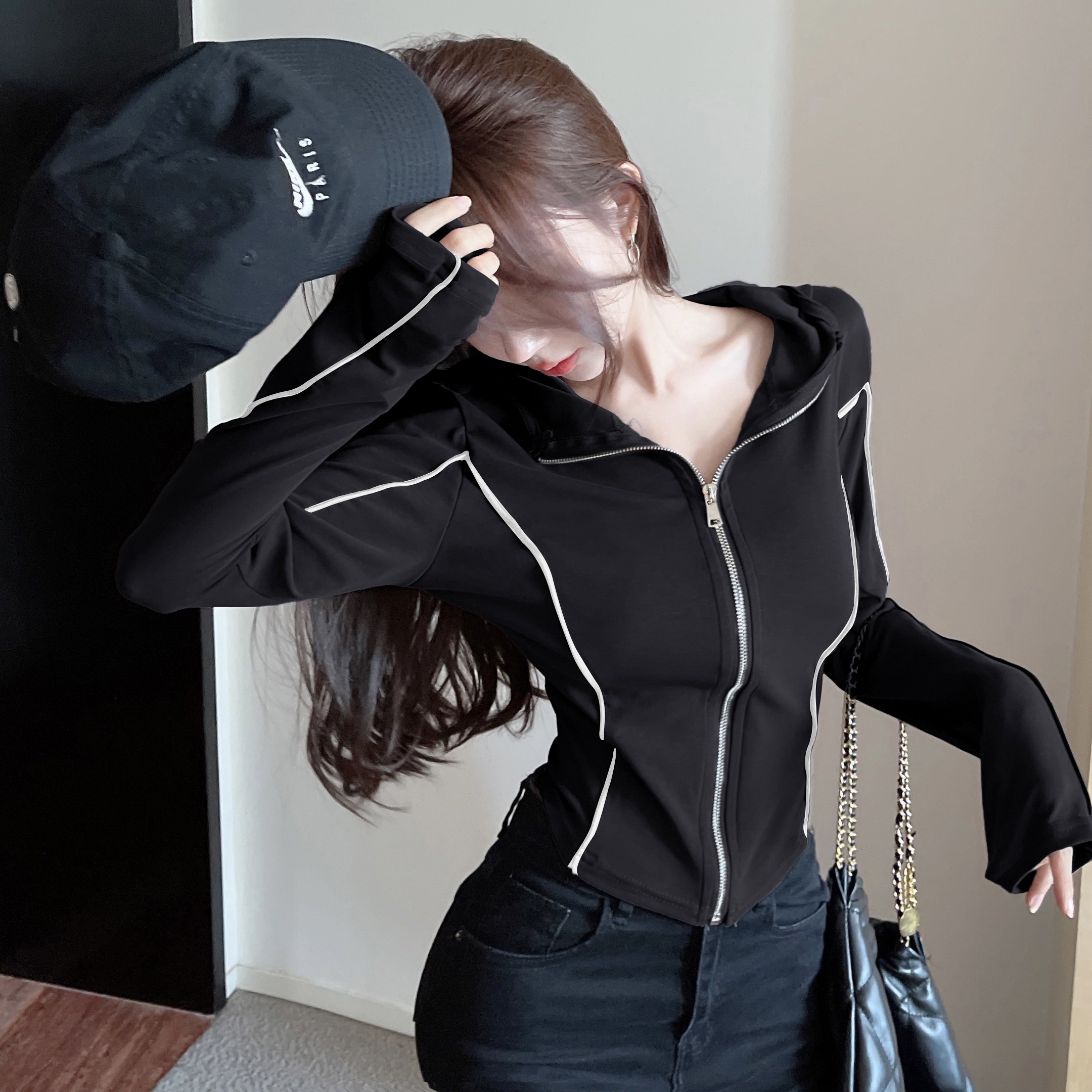 PF25842# 实拍秋季新款时尚机车显瘦连帽短款拉链长袖T恤外套休闲