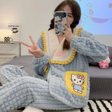 批发新款绒绒冬季孕妇卡通怀孕期11月12加厚加肥产妇套装