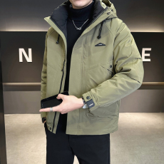 批发实拍2024冬季加厚保暖羽绒服男潮牌连帽帅气冲锋衣羽绒外套