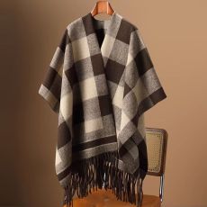 批发羊毛格子围巾<b class='q'>女</b>高端欧货洋气冬季新款英伦风斗篷披肩围脖