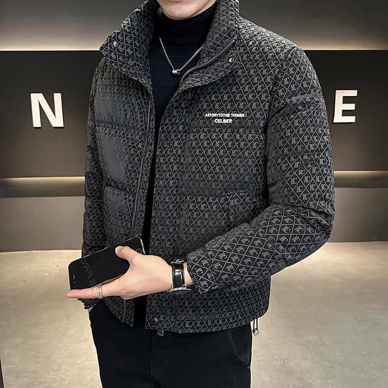 羽绒服男短款冬季2024新款潮牌立领印花痞帅轻薄加厚男士冬装外套