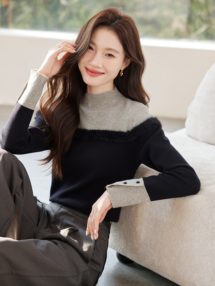 페이크 레이어드 깃털 털 니트 스웨터 여성 2026 가을 새로운 레트로 부드러운 디자인 센스 풀오버 맨위