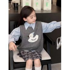 批发<b class='q'>儿童</b><b class='q'>背心</b>女童针织衫中大童可爱卡通鸭子针织<b class='q'>马甲</b>日韩拼色无袖坎肩