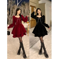 批发实拍大码女装丝绒连衣裙法式气质显瘦收腰长袖温柔方领连衣裙女