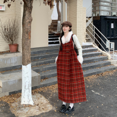 批发秋冬战裙 显白vintage红格毛呢学院背带裙女毛绒翻领打底衫两件套