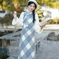 批发实拍 新中式国风格纹毛呢假两件旗袍<b class='q'>连衣裙</b> 上架+40