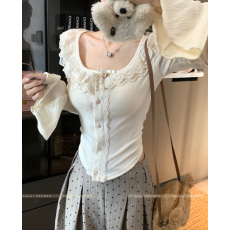 批发实拍  爱心纽扣开衫修身针织衫蕾丝领纹理打底衫